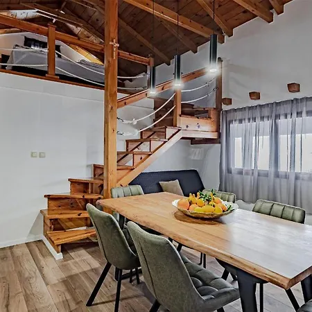 Hébergement de vacances In With Sauna